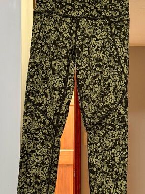 Sweaty Betty Olive Green POWER 7/8 Active Leggings
